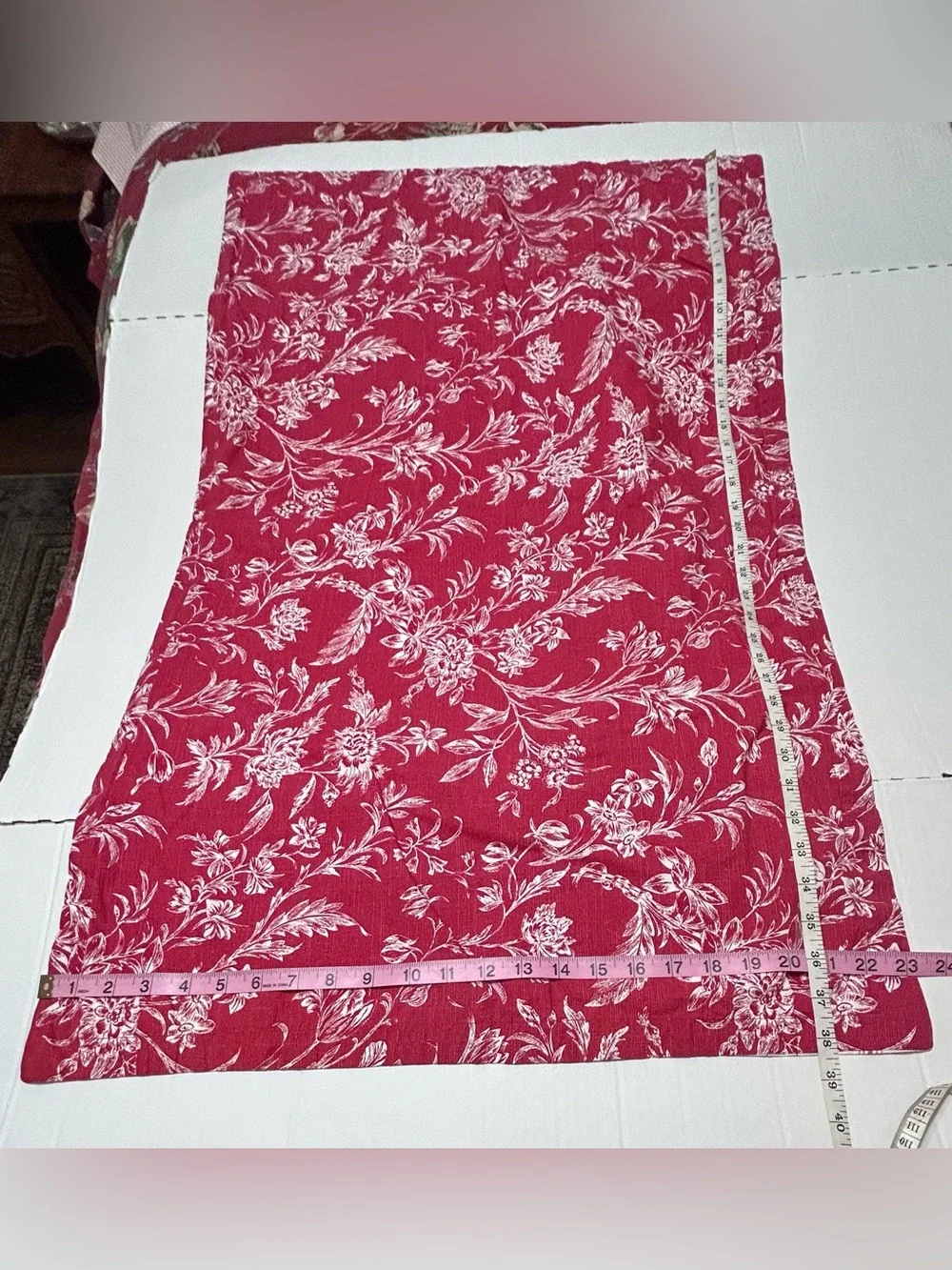 Laura Ashley Floral Toile/ Plaid Red Pillow One Sham King.